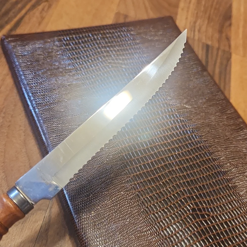 Vintage Wooden Handled Stainless Steel Steak Knives Set of Six In Vinyl Case
